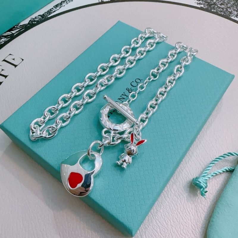 T*f*ny necklaces